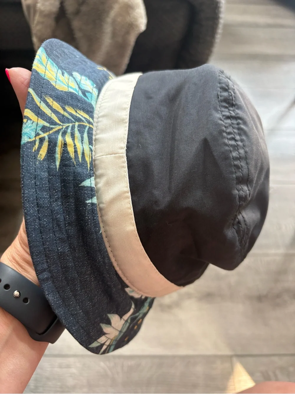 Quiksilver Two-Tone Black and Cream Bucket Hat